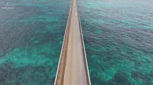 🏝️Deep House Mix 2025 _ Chill & Relaxing Tropical Summer Vibes Music in 4K UHD for TV, Beach & Ocea