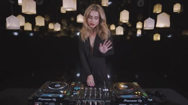 Juicy M @ Ikono Barcelona