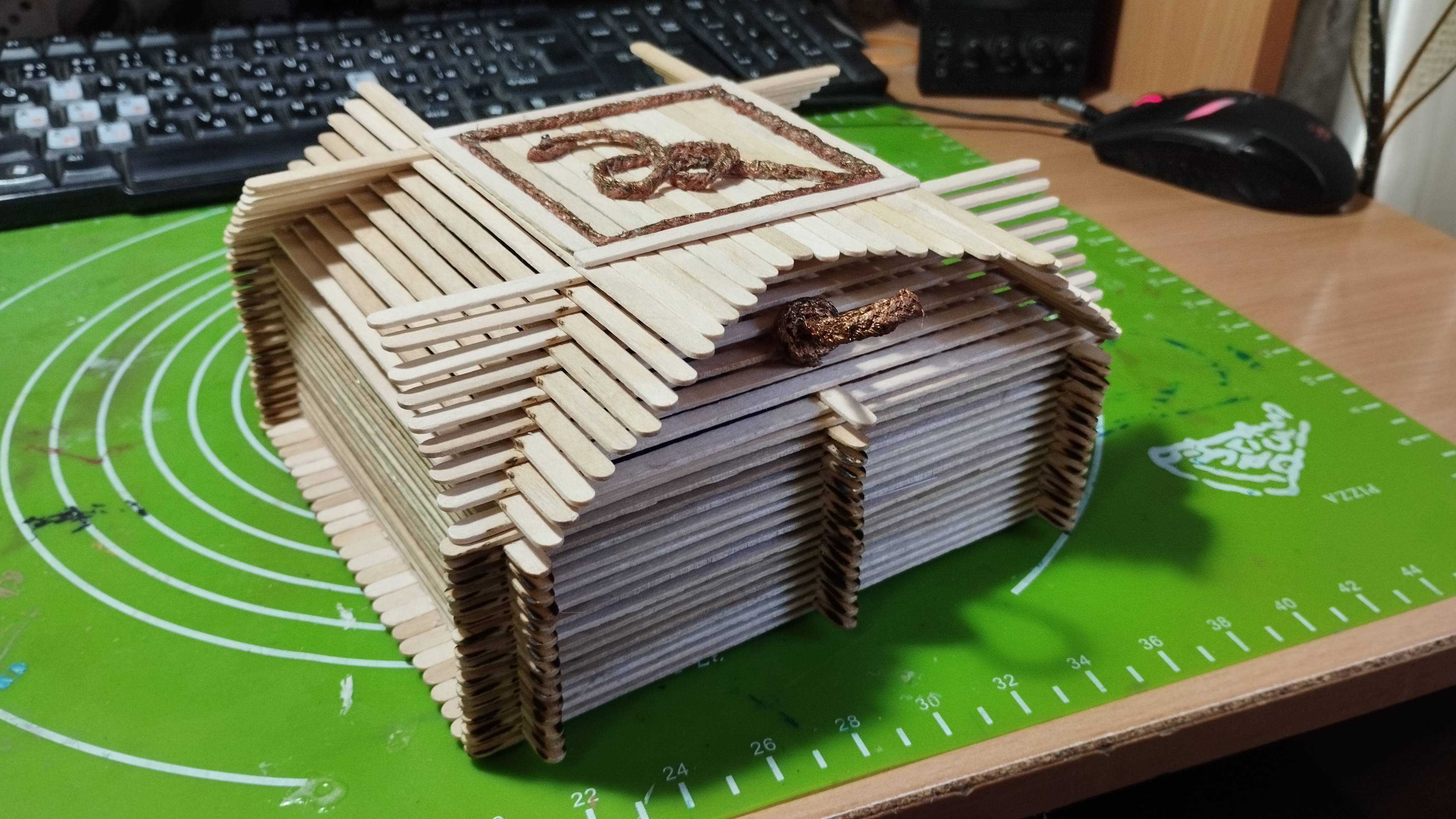 Шкатулки из палочек