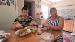 Ейск. На каком автомобиле приехал сын Тани, Никита?...Море в августе. 2025. Медуз нет.