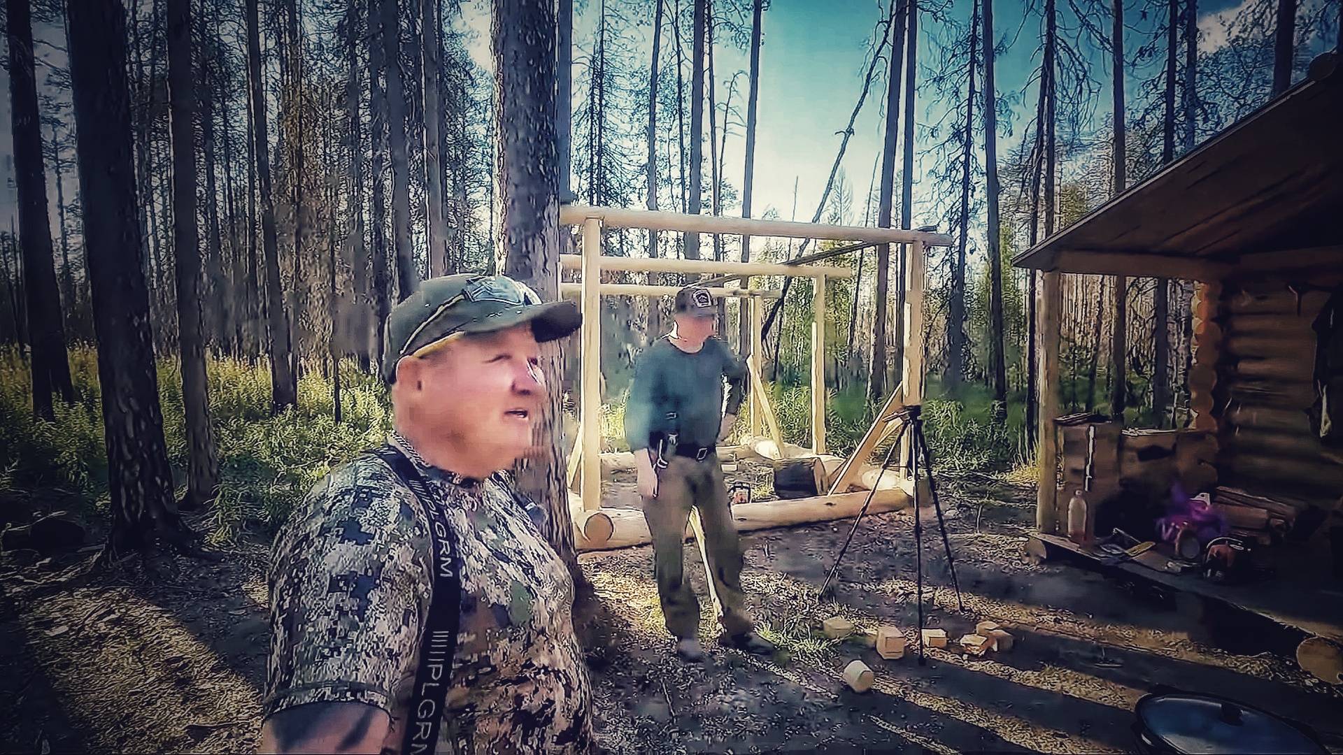 ЗАБРОШЕННЫЙ УГОЛОК ТАЙГИ. ПРЕВРАЩАЕМ ЕГО В РАЙСКОЕ МЕСТО. БЕСЕДКА В ТАЙГЕ. НАЧАЛО. смотреть онлайн