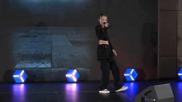 Лида Loose Control 2025