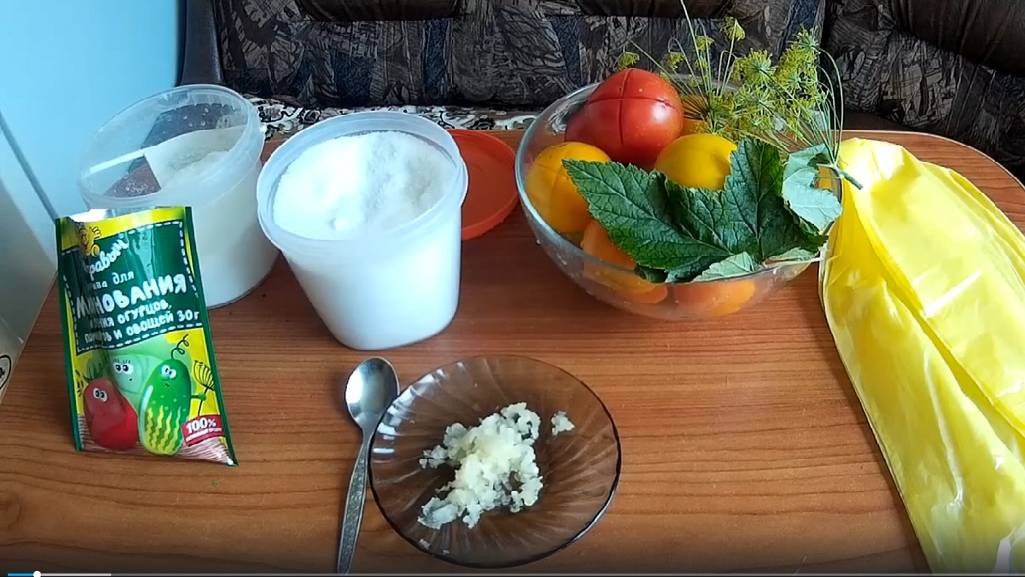 Невозможно как вкусно! Малосольные помидоры за сутки!!! Готовим сухим способом! смотреть онлайн