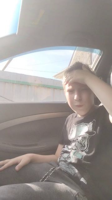 ПЕТЯ СБИЛ ЧЕЛОВЕКА смотреть онлайн
