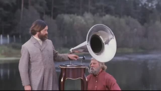 Leonard Cohen - Dance Me To The End Of Love(клип)