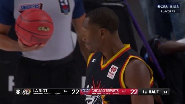 PLAYOFFS BETWEEN DWIGHT HOWARD AND MONTREZL HARRELL | Week 10 Game 1 | LA Riot vs. Chicago Triplets