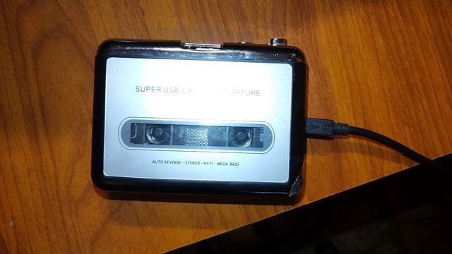 На кассетном плеере исчезает звук на кассете с музыкой при переключении реверса на 1 сторону