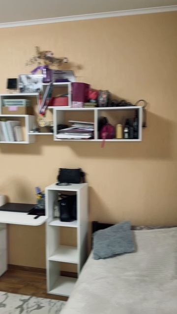 Однокомнатная квартира площадью 37,2 м² расположена на 3 этаже девятиэтажного дома. смотреть онлайн