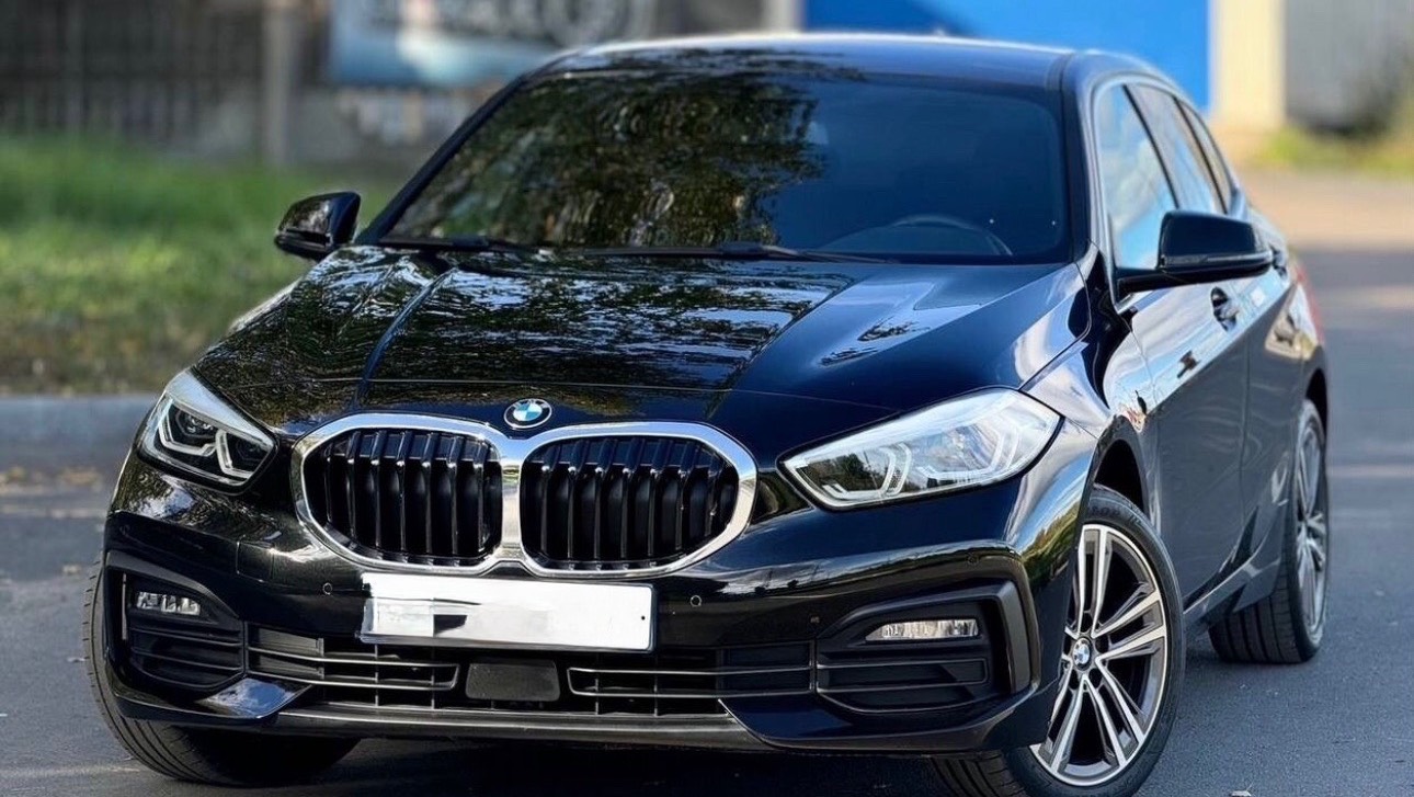 BMW 116 1.5 DCI АT 2020 Авто из Европы смотреть онлайн
