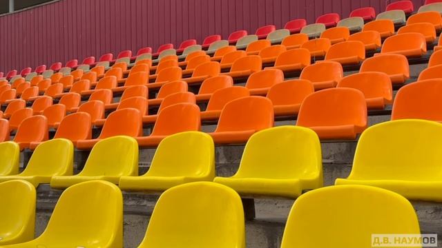 Дмитрий Наумов проверил ход работ по реконструкции стадиона «Лыбедь». смотреть онлайн