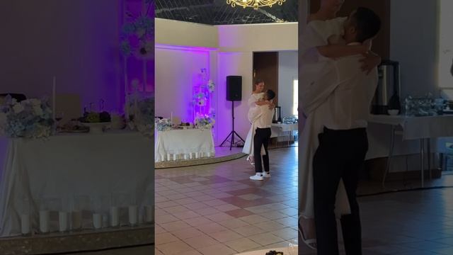 Танец молодых смотреть онлайн