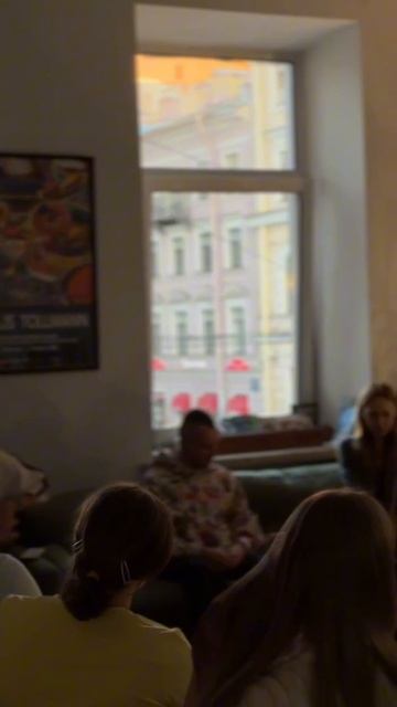 Прошла оффлайн встреча в Питере. В каком городе ждёте живую встречу? смотреть онлайн