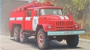 обзор АЦ-40(131)137А пожарная автоцистерна , на базе ЗиЛ 131. АВД 1:72