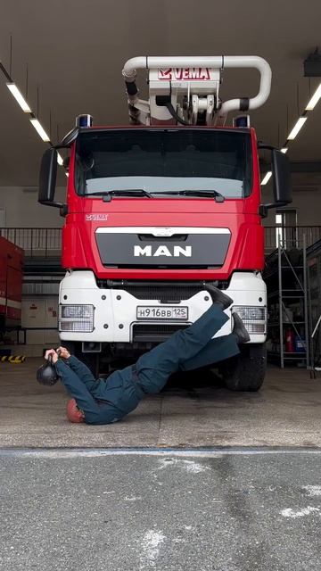 Ну вы поняли)#workoutmotivation #motivation #calisthenics #батя #мотивация #мчс #kettlebells #по.mp4 смотреть онлайн