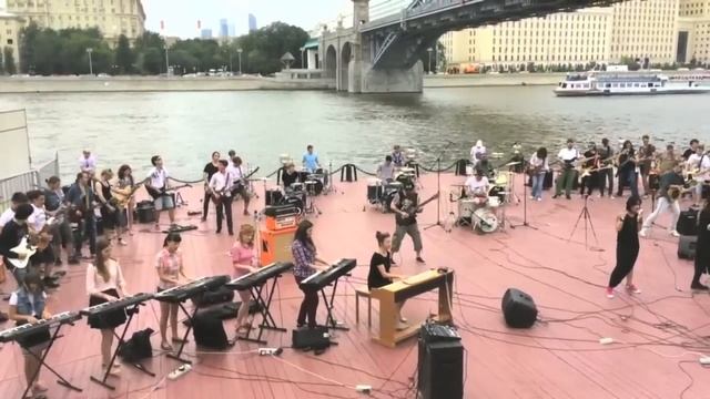 Muse - Starlight (Rocknmob #1)