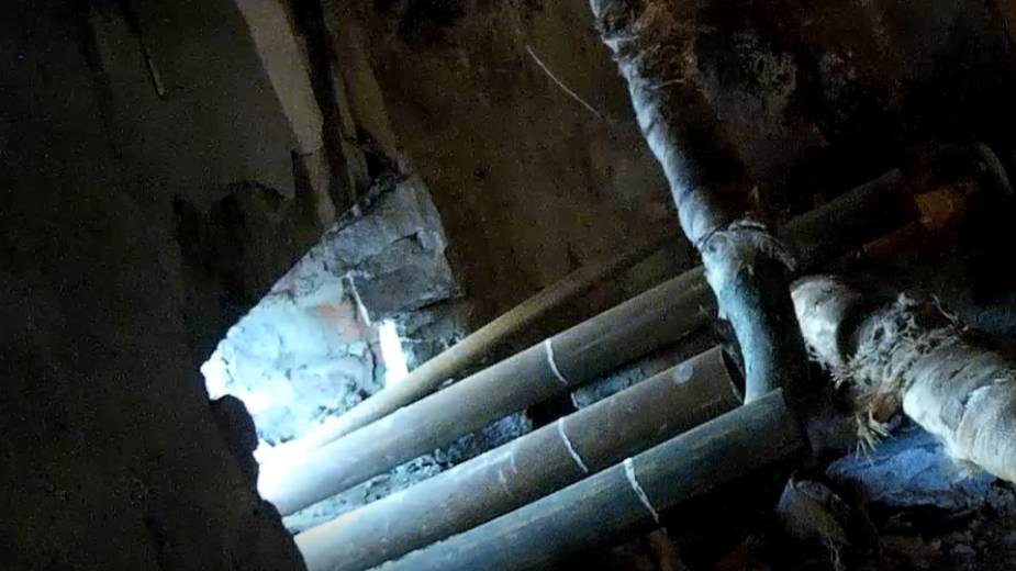 Газосварка ЖКХ Привариваем отрезанный ввод отопления Gas welding of housing and communal services смотреть онлайн