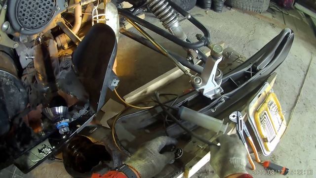 Замена масел и фильтра в снегоходе Стелс Капитан 150