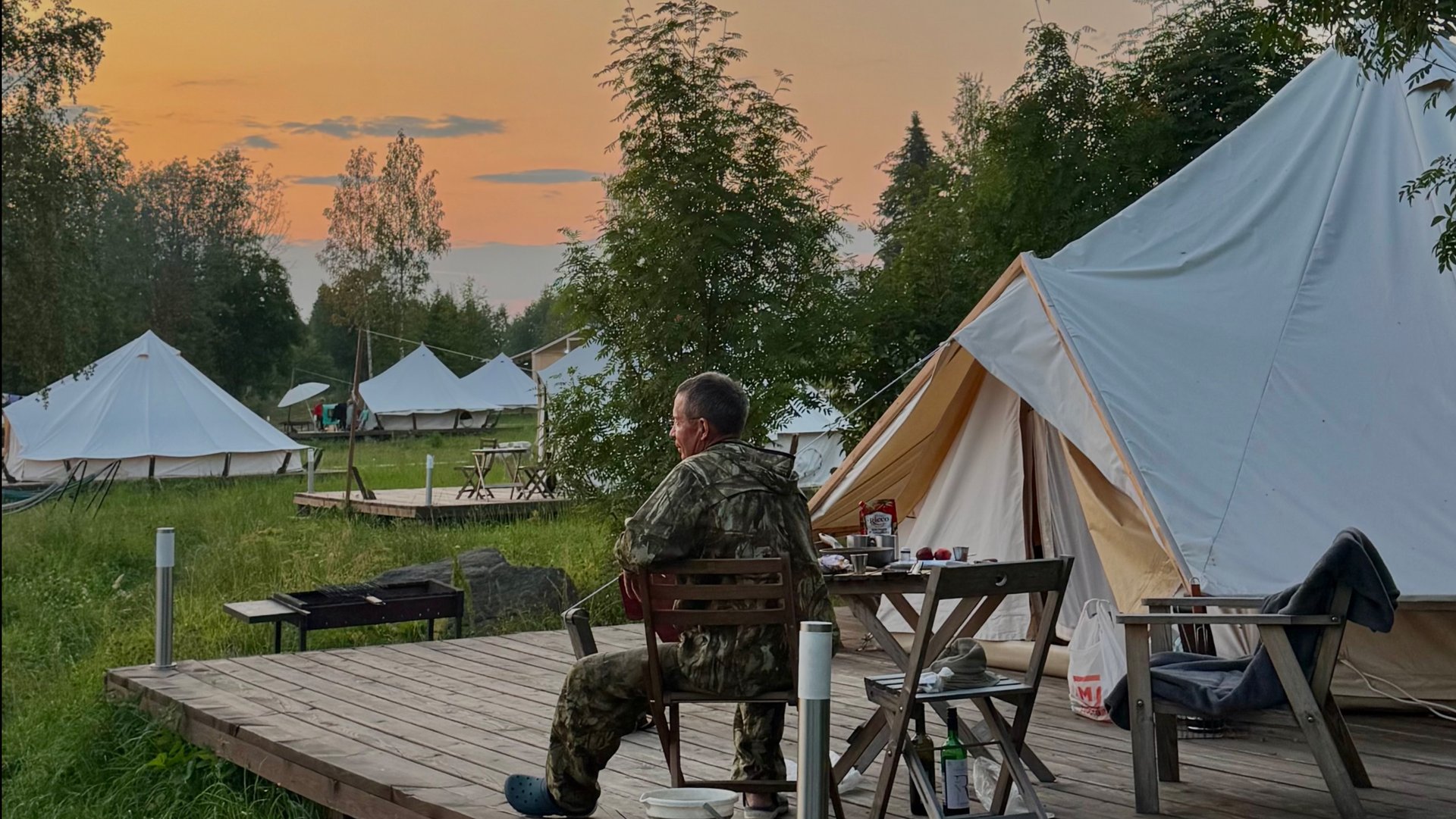 Карелия. Рыбалка на Онежском озере. Глэмпинг «Видно Озеро». смотреть онлайн