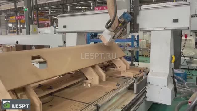 ФРЕЗЕРНЫЙ СТАНОК С ЧПУ с 4-й осью модели «VL2030-4S»