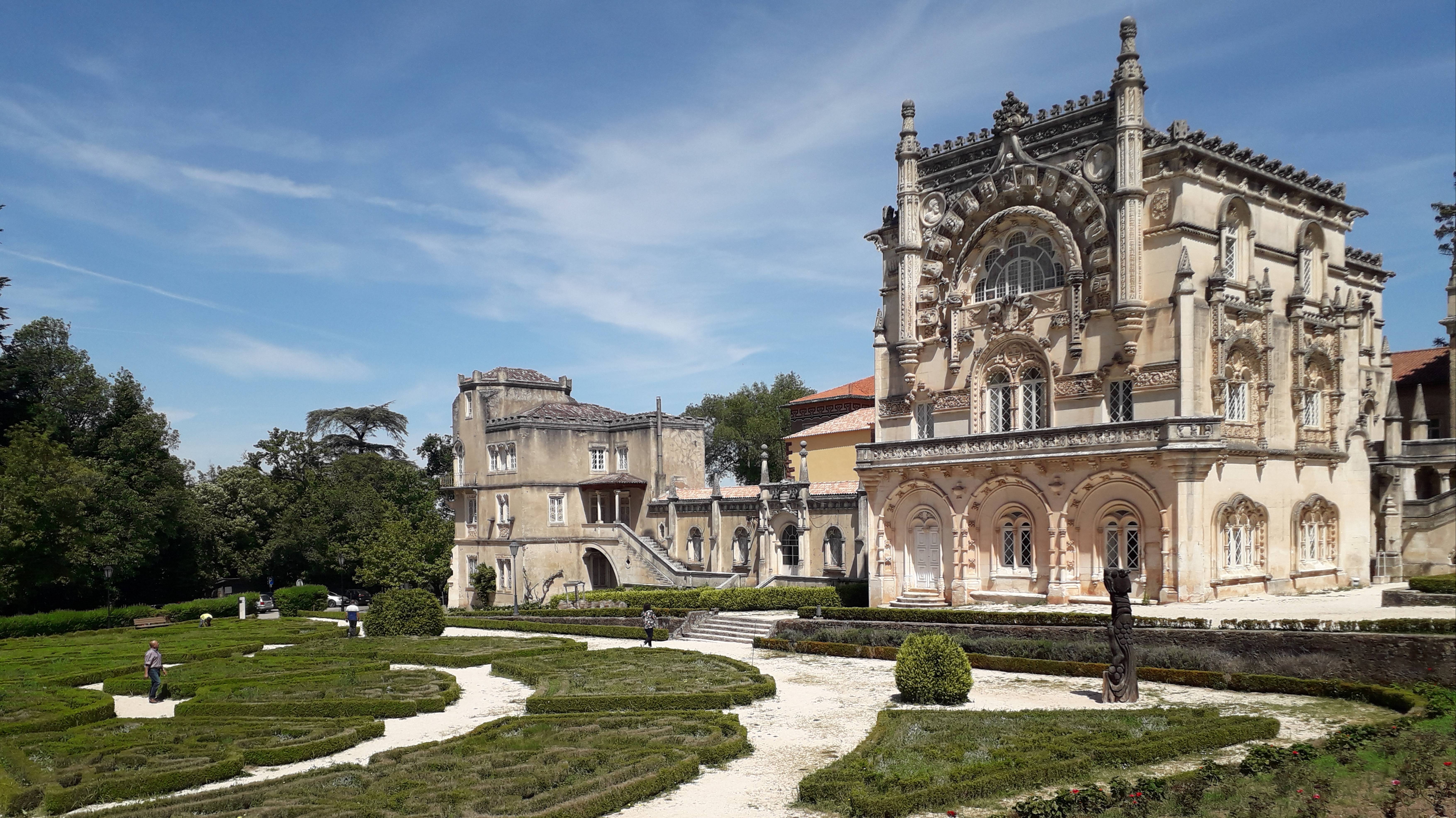 Инвестиции - ДА, Переезжать - не надо.