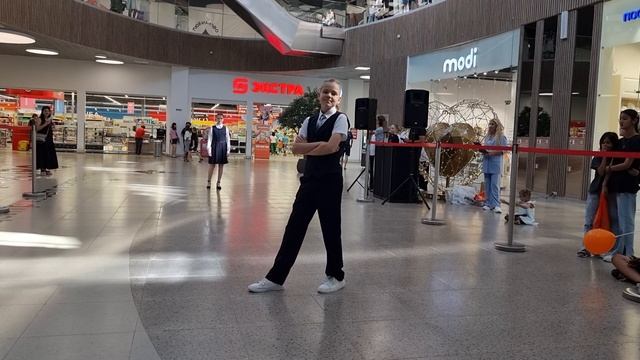 Юные модели Fashion kids models и бренд DaniLand в ТРЦ Любимово! смотреть онлайн