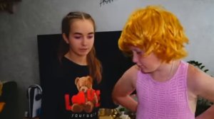 КОПИРУЕМ АМЕЛЬКУ! Мой Друг Повторяет Всё За Мной! 2 часть