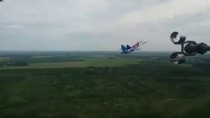 Су-27УБ. Полет с парой Ми-28МН на больших углах атаки