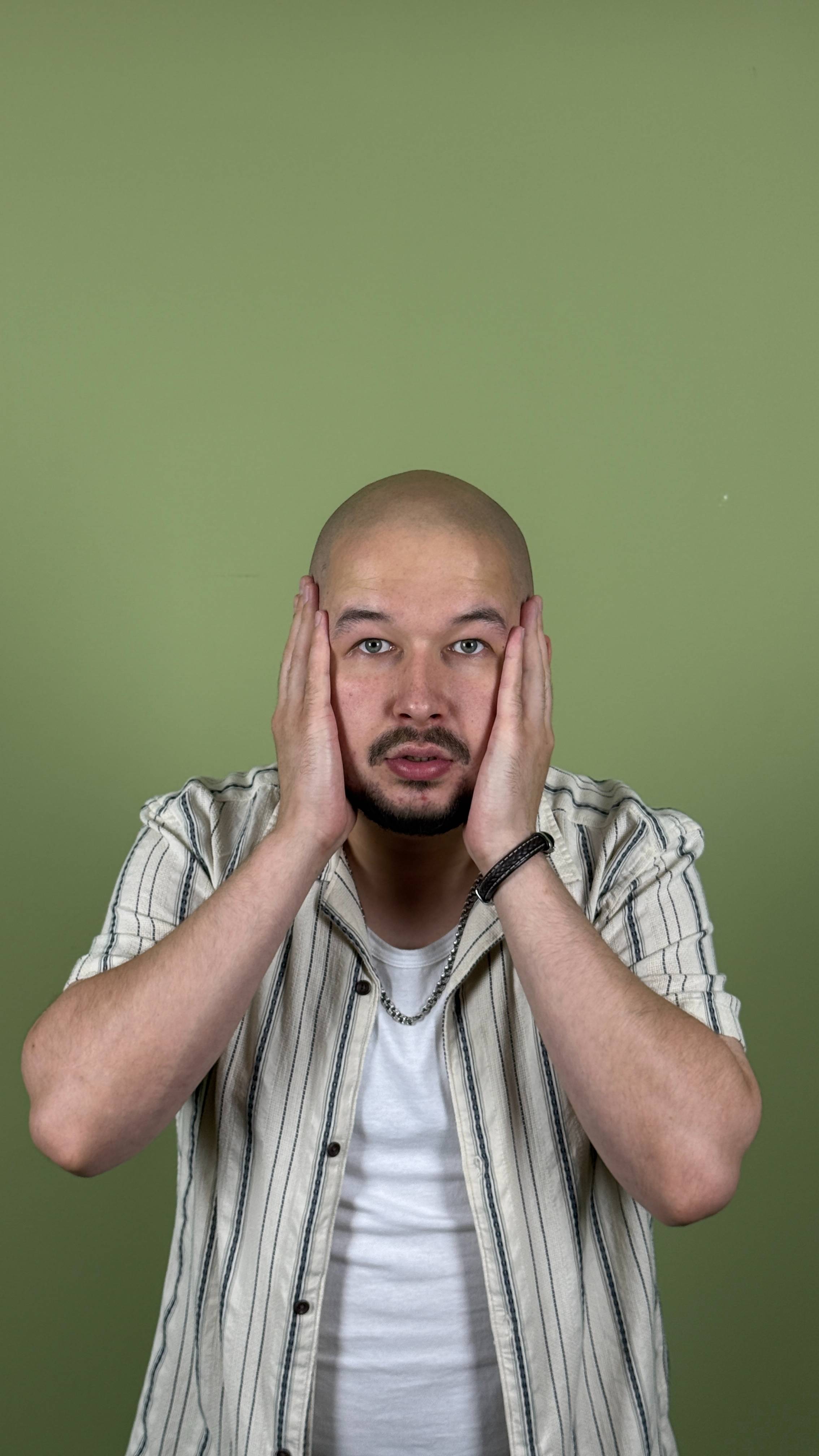 👉 Не свайпай! В конце – эпичное прощание в стиле Олимпиады-80.