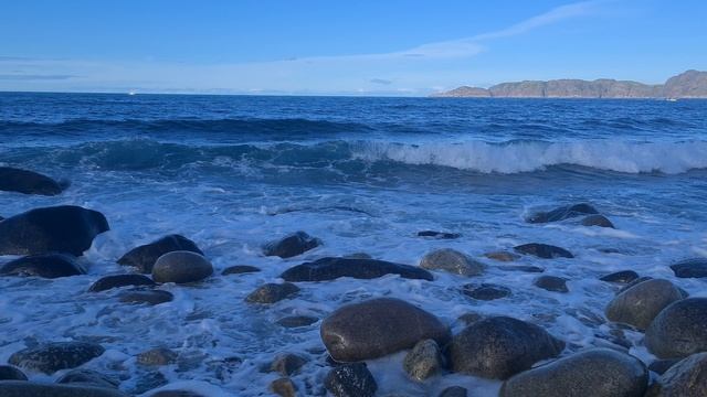 Баренцево море (Природный парк Териберка, Мурманская область, Кольский полуостров).