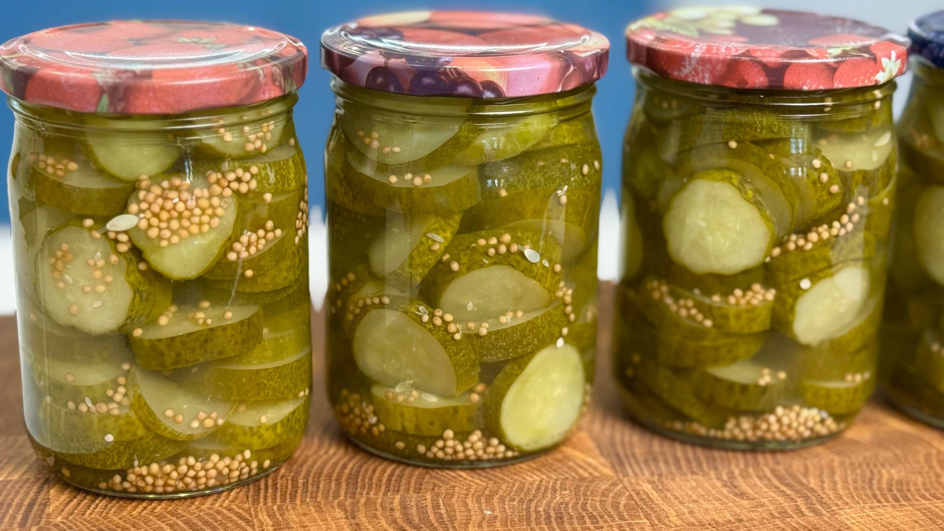 Огурцы «по-фински». Хрустящие сладковатые огурчики кружочками с горчицей смотреть онлайн