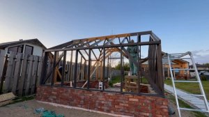 Теплица в Английском стиле на теплом фундаменте своими руками. Каркас, Покраска, Остекление. Часть 2