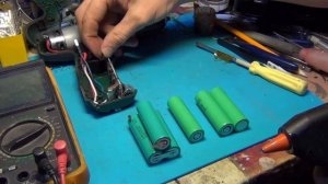 Как заменить аккумулятор для электроинструмента Bosch PSR 1200