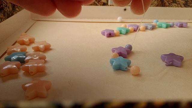 Плетем браслет для ребенка смотреть онлайн