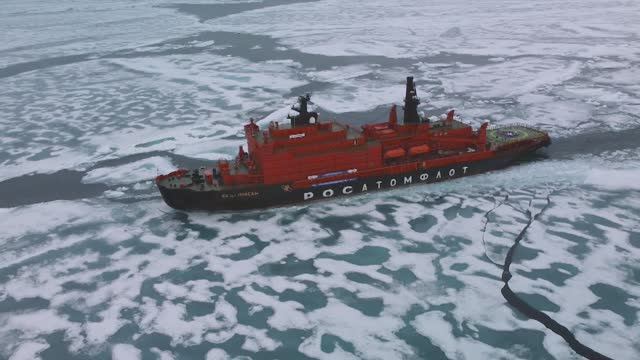 В День знаний с 18:00 – все серии проекта «Ледокол Знаний» на телеканале ТОЧКА.РФ смотреть онлайн