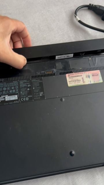 Ноутбук не загружается дальше заставки производителя - что делать?!