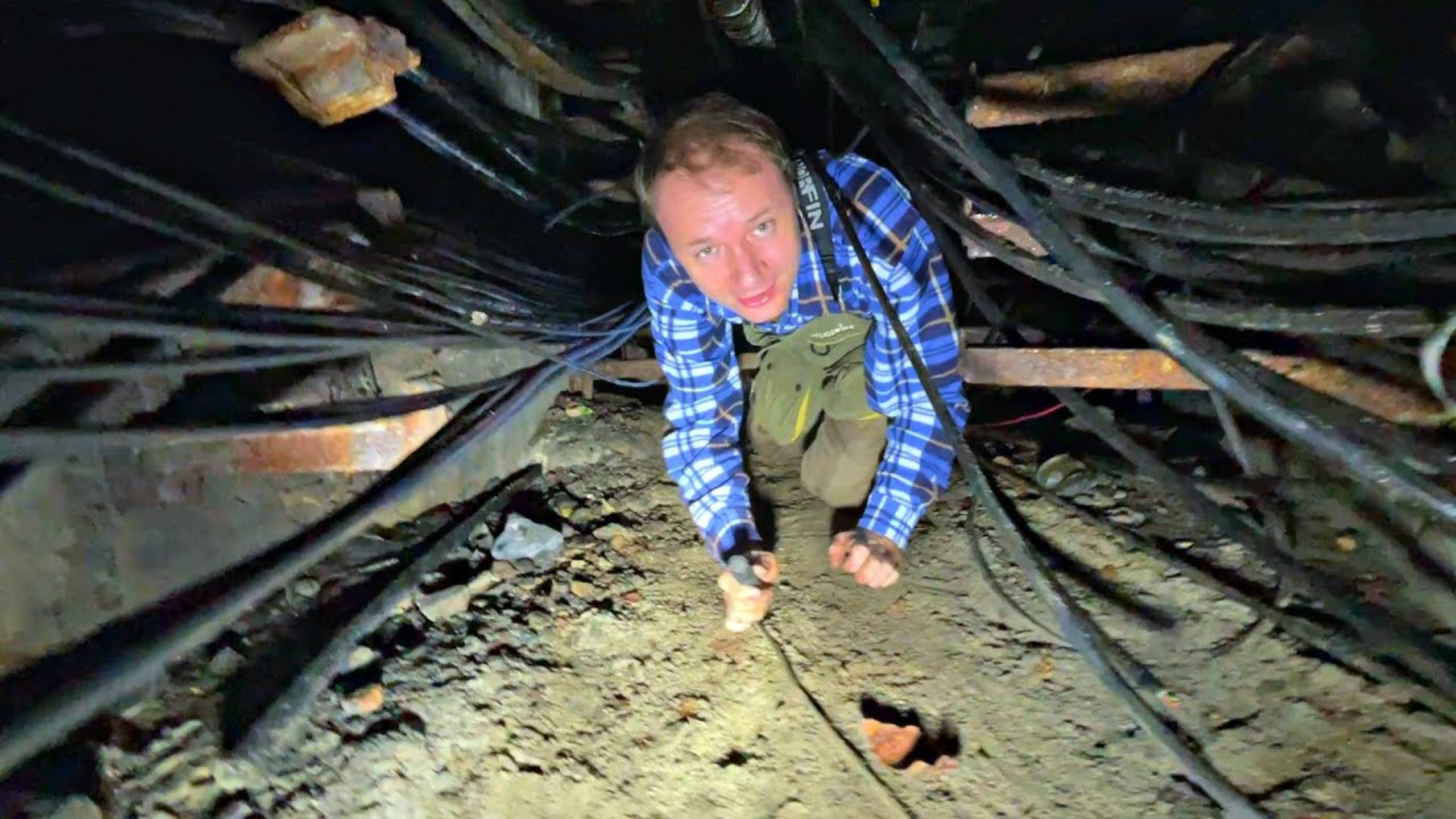 ✅Проник в Подземные Коммуникации c SuperSus Эксперименты с электричеством и страшный ПОЖАР ⚡💥⚡ смотреть онлайн