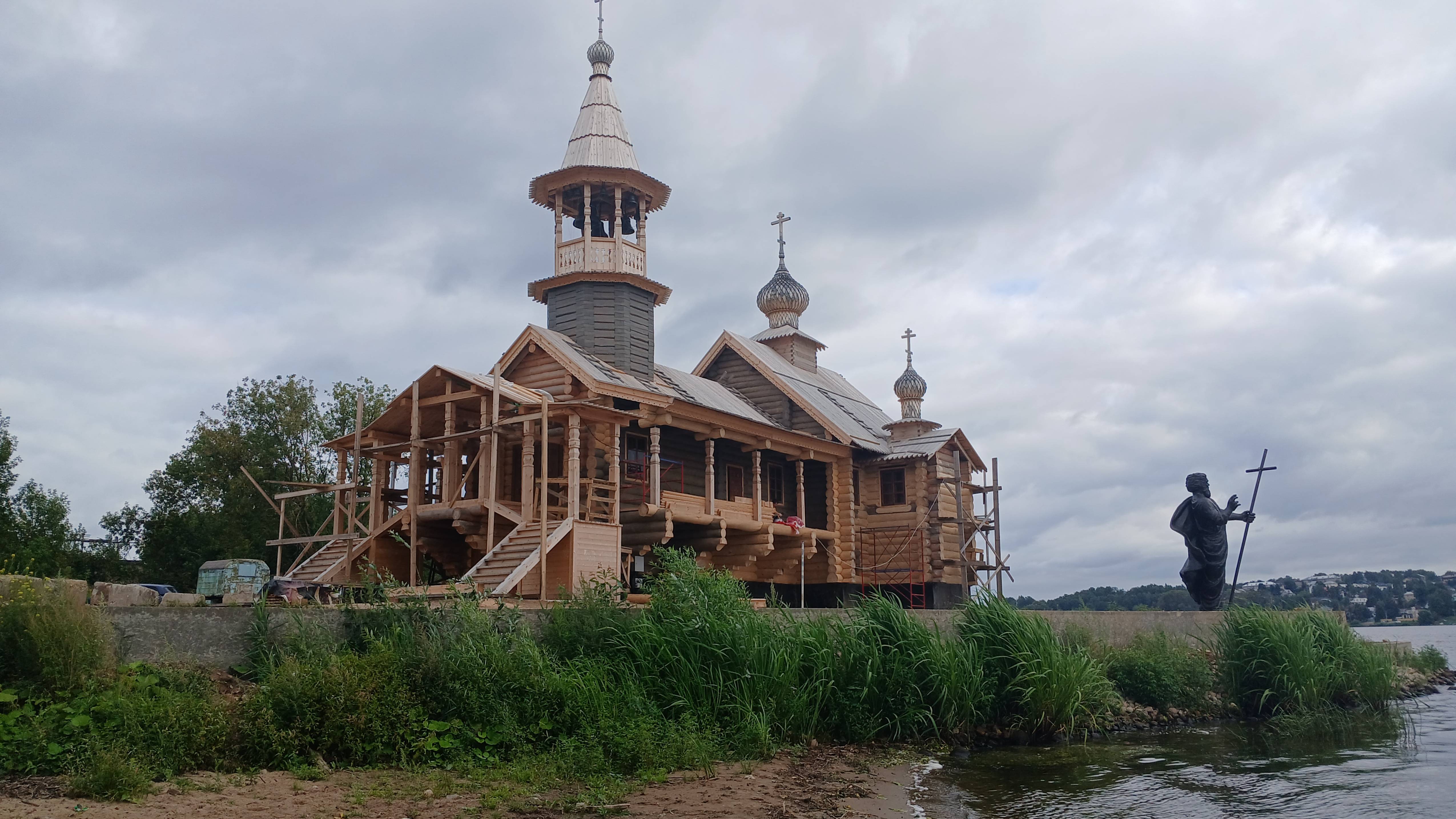 НОВЫЙ ХРАМ НА ВОЛГЕ смотреть онлайн