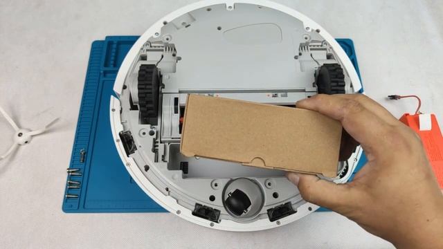 Как заменить аккумулятор для пылесоса Xiaomi Mi Handheld Vacuum Cleaner G10 смотреть онлайн