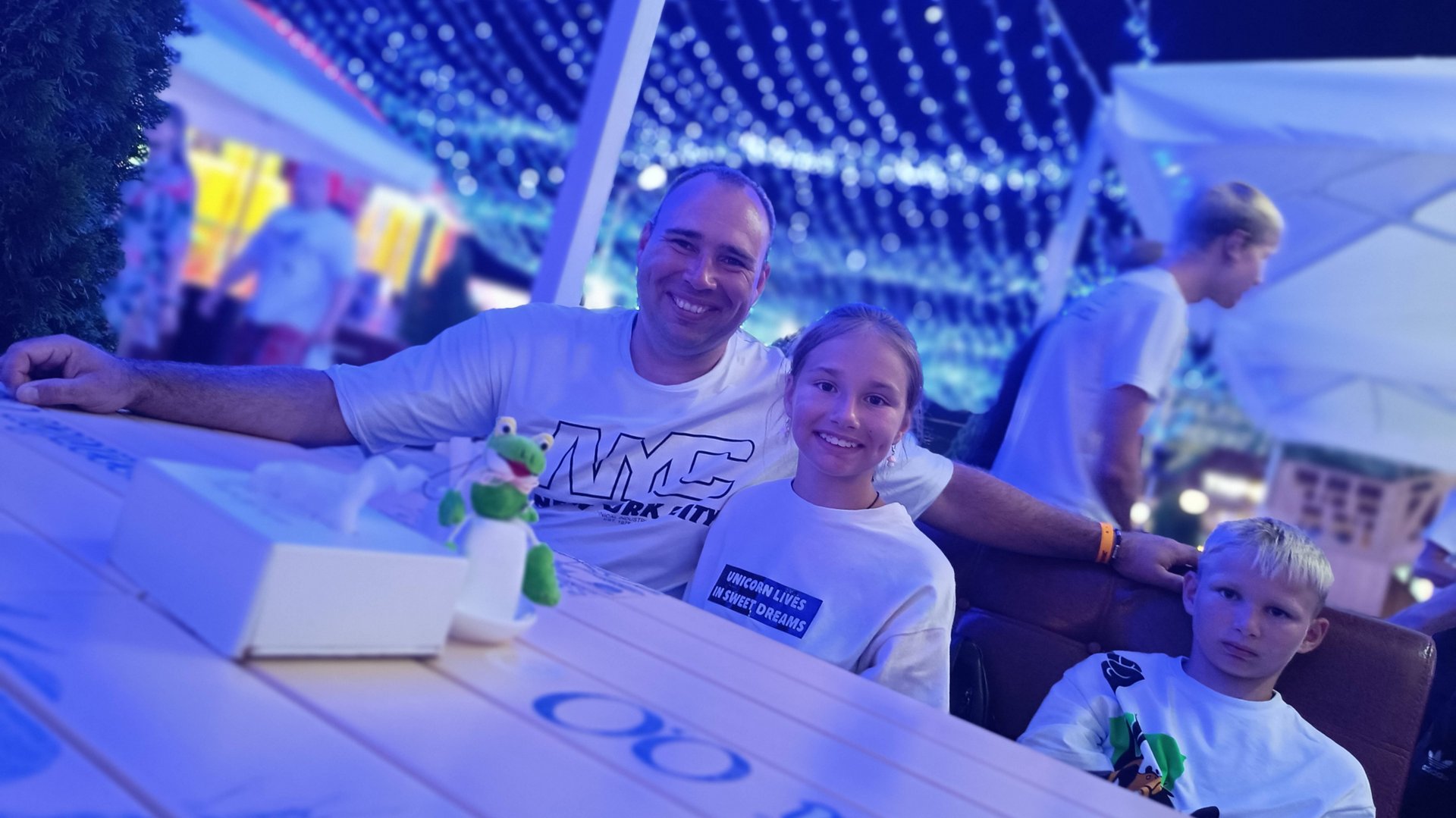 ГРУСТНО ВСЕМ/ПОСЛЕДНИЙ ДЕНЬ НА МОРЕ/НЕЗАБЫВАЕМЫЙ ОТДЫХ В РОССИИ смотреть онлайн