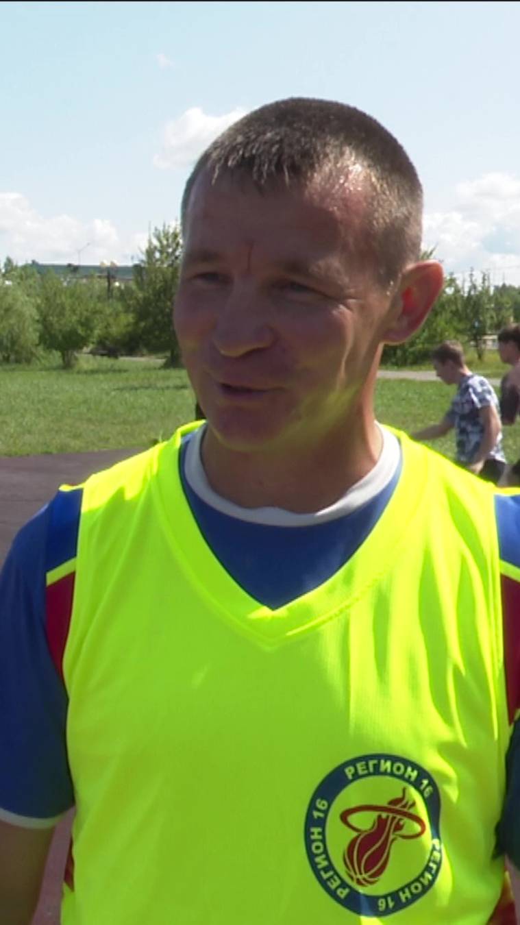 Нурлат зажигает в День физкультурника! смотреть онлайн