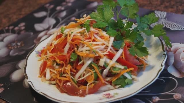 🥗 Болгарская кухня / Салат по - панагюрски / Техкарта.