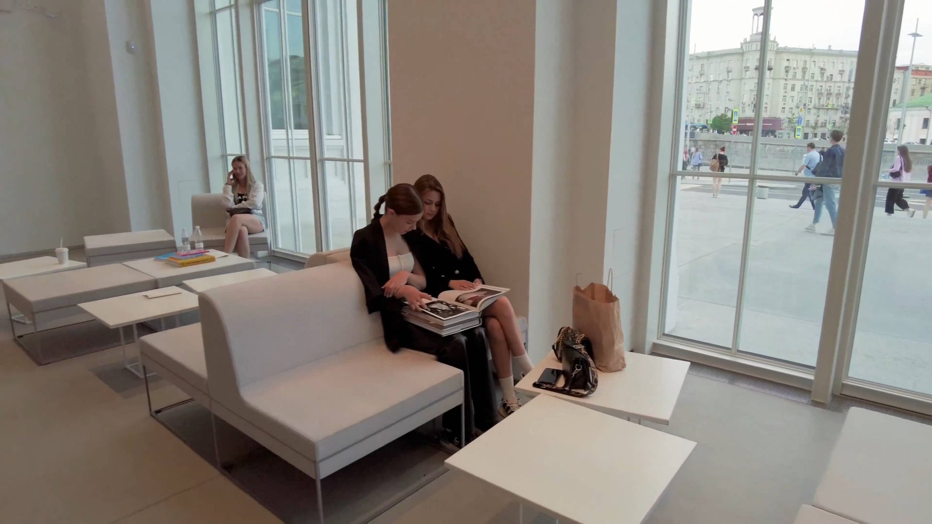 4K.Moscow Walk - GES-2 House Of Culture. Renzo Piano Building Workshop.