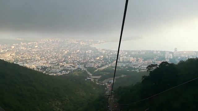 В пасмурный день посетили Геленджик, архивное видео 2023 год. смотреть онлайн