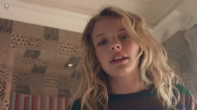 Dire Straits - Money for Nothing смотреть онлайн