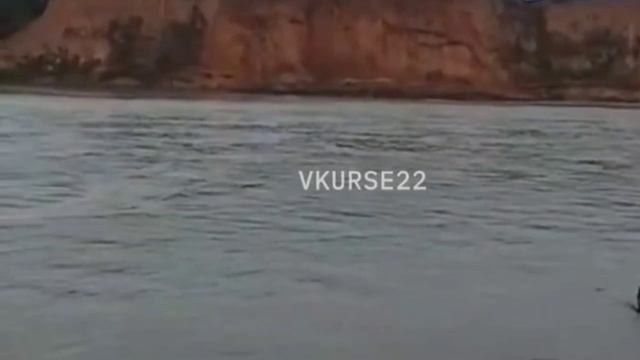 Последствия удара гигантской волны в Калманском районе Алтайского края смотреть онлайн