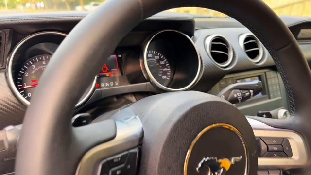 Ford Mustang смотреть онлайн