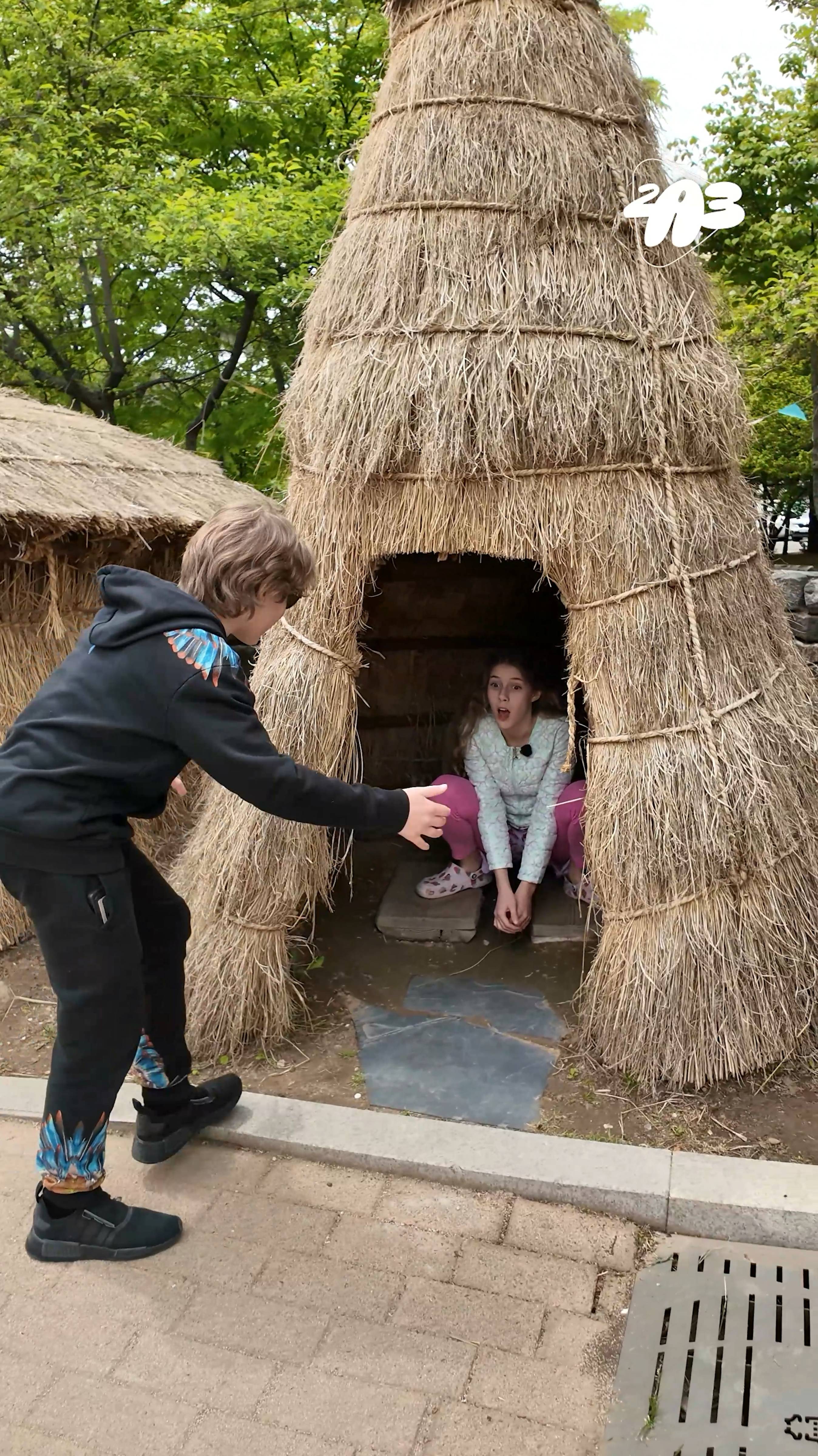 😳 Самое ЖУТКОЕ, что может случиться в ТУАЛЕТЕ! смотреть онлайн