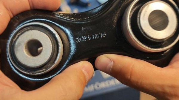 Рычаг задний интегральный L,R - BMW E39/60/65/53/ LEMFORDER 3690201