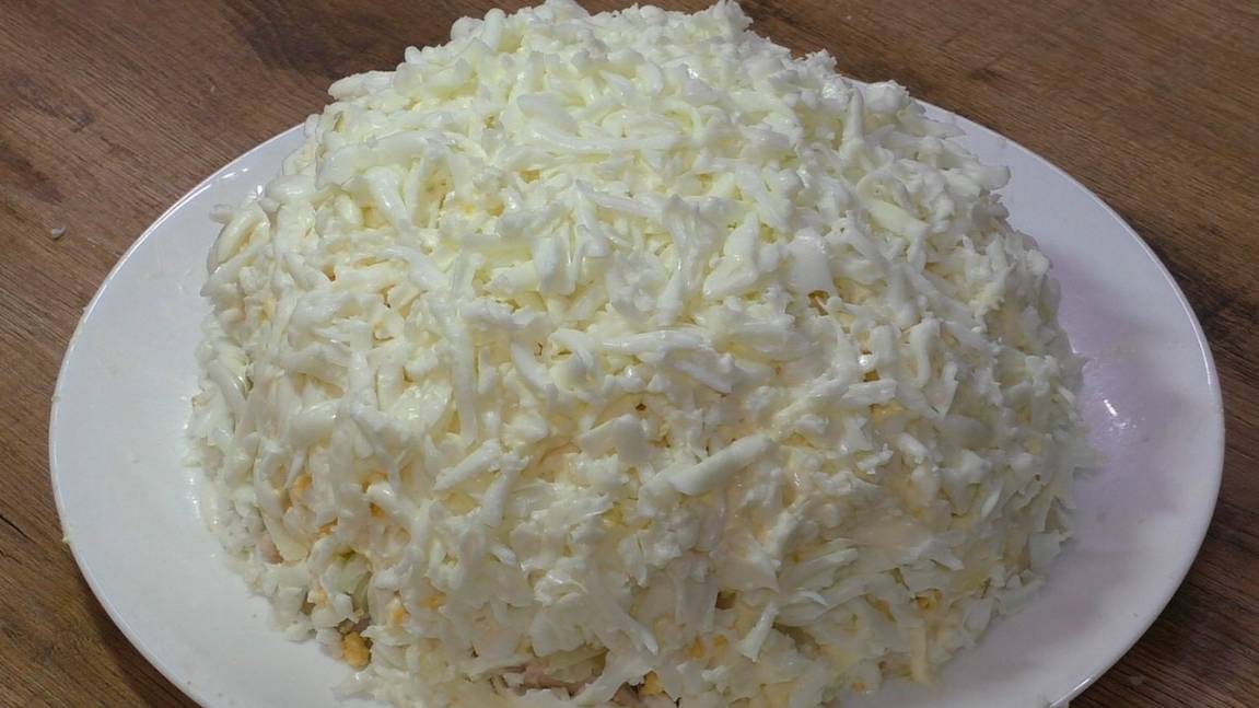 Салат "Невеста" с курицей (Вкусный и Нежный). Съедается первым! смотреть онлайн