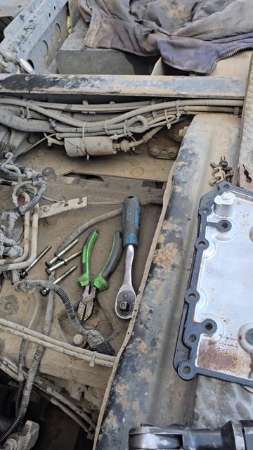 КПП ZF тяжело включаются и выключаются передачи ,подклинивание ,не выключить передачу,диагностика